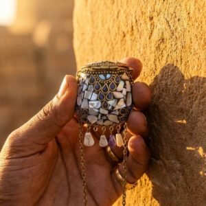 Micro-Minaudière Artisan Bag Cum Locket – S001283C